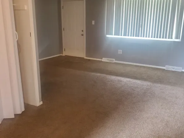 4878 Banbury Ct APT 7, Warrensville Heights, OH 44128