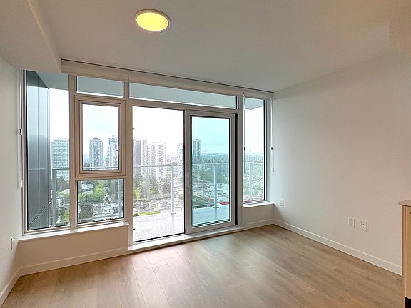4th image of 13738 Central Ave #2503