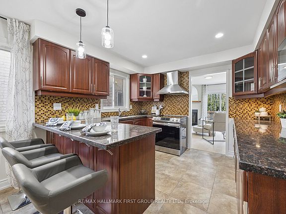 4th image of 1870 Larksmere Ct