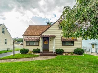 48 Lyndale Ct, West Seneca, NY