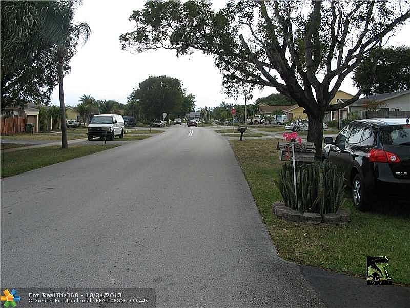 2nd image of 750 NW 86th Ave