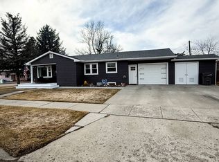 108 S 4th St W, Malta, MT 59538