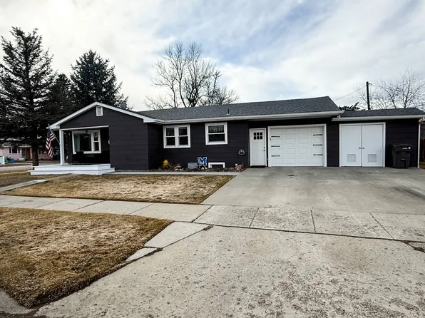 108 S 4th St W, Malta, MT 59538