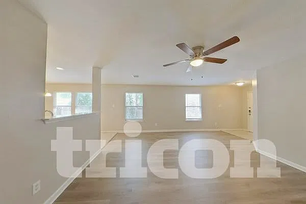 1816 Diamond Lake Trl Justin TX — Photo 3