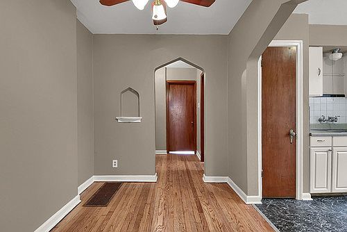 4th image of 5608 Chippewa St APT 1W