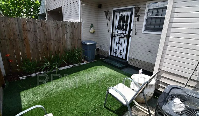 1795 Boulevard De Province #A — Photo 31