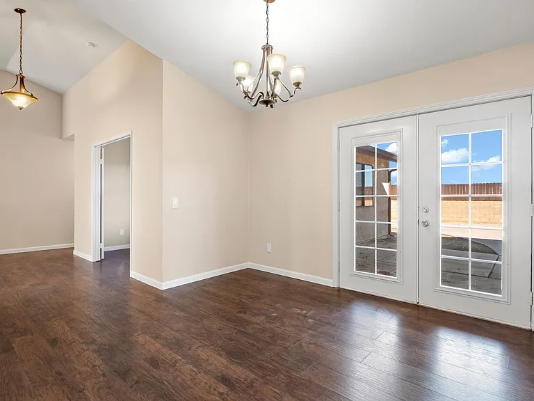 3843 Castala Dr — Photo 10