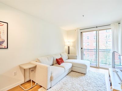 1323 Boren Avenue #407, Seattle, WA, 98101