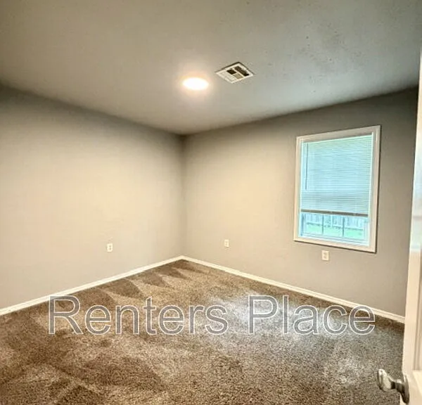 2326 N Atlanta Pl — Photo 12