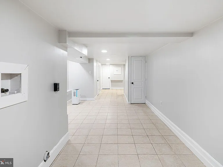 3857 Wyalusing Ave — Photo 7