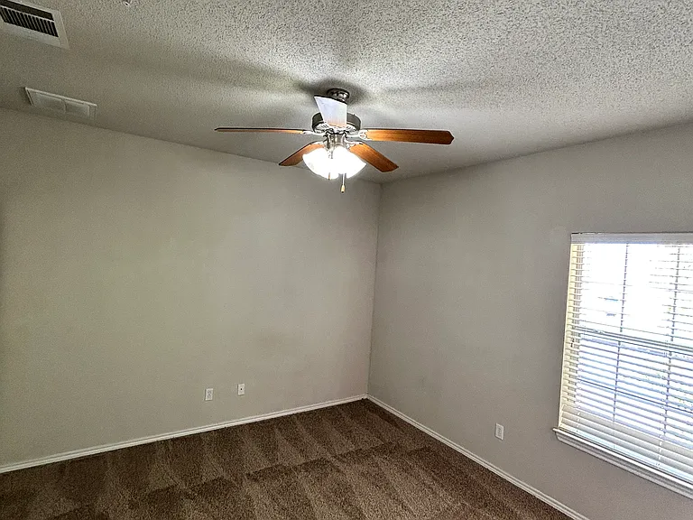 2108 Main St #5 — Photo 16