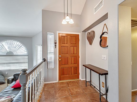 4th image of 2101 Harbor Cliff Dr