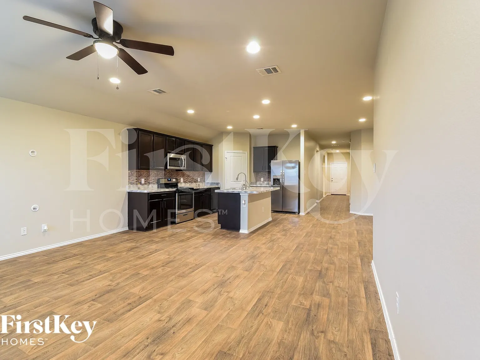 4 bed, 2.0 bath, 1836 sqft, $2,225 — Photo 2