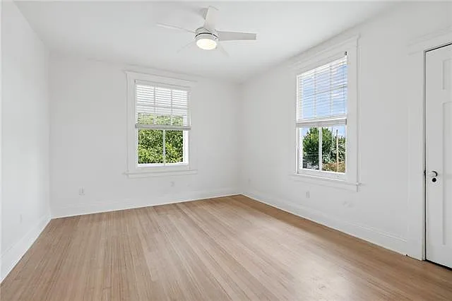 2036 Robert St — Photo 11