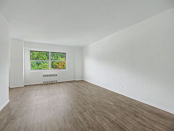 3rd image of 3130 Irwin Ave APT 6G