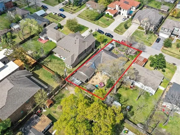 6425 Remlap St, Houston, TX 77055