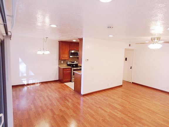 3rd image of 181 Del Medio Ave APT 106