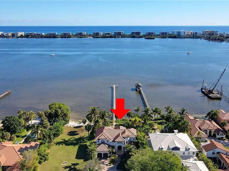 1320 S Lakeside Dr — Photo 48
