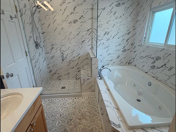 Master Bath tub and Shower