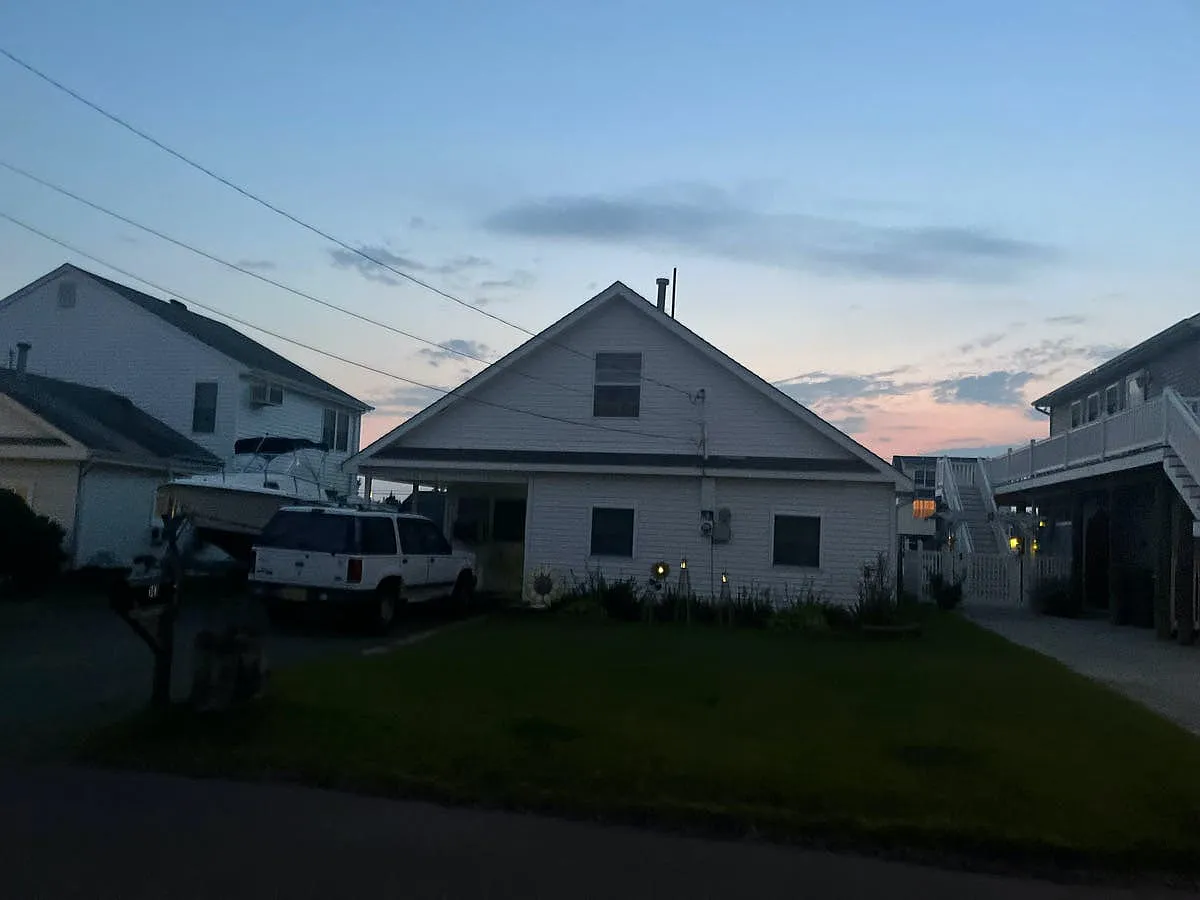 141 N Ensign Dr photo 1
