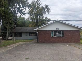 23344 Telegraph Rd, Brownstown, MI 48134