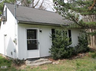 18-A Little Brook Ln, Newtown, CT 06470