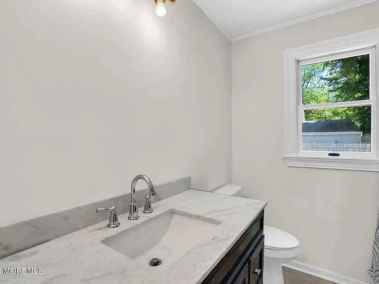 12 Market St — Photo 17
