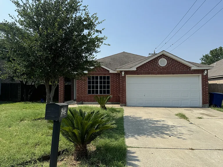 5229 Brewster Dr — Photo 1