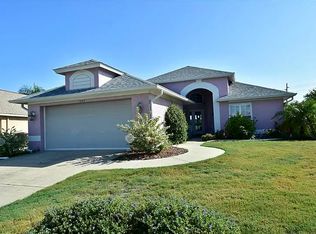 237 Linger Ln, Sun City Center, FL 33573