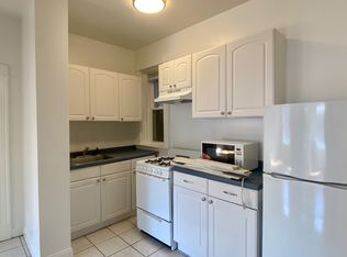 1290 Commonwealth Ave #2D, Allston, MA 02134