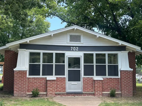 702 S Pettit Ave, Hominy, OK 74035
