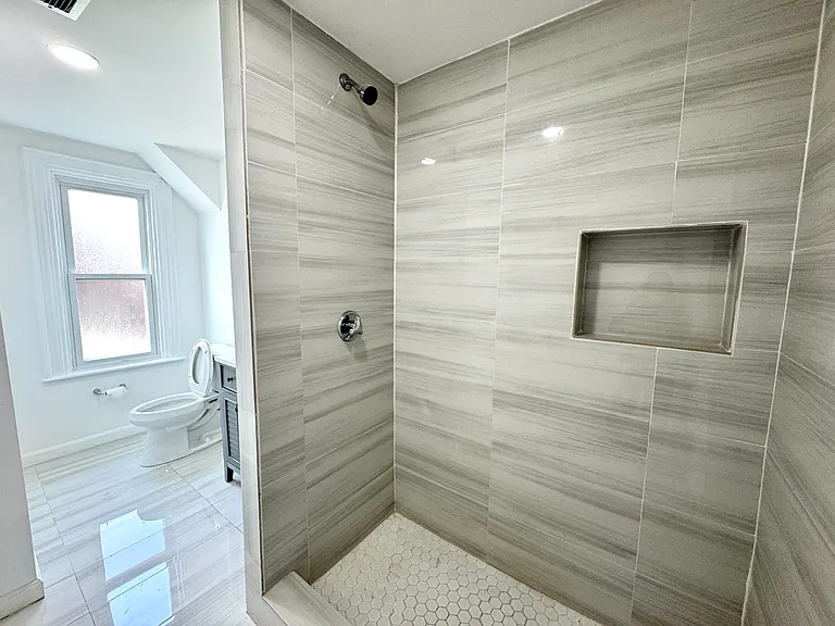 56 Pinckney St #2 — Photo 8