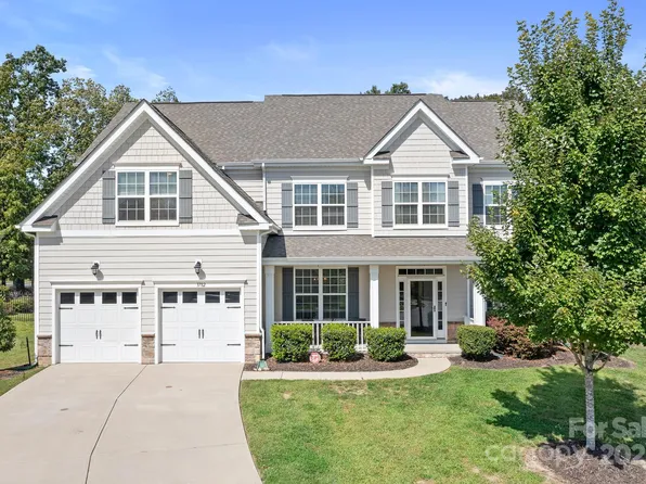 3782 Cragganmore Ct, Charlotte, NC 28215