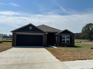 15 Foster Louis Ln, Cabot, AR 72023