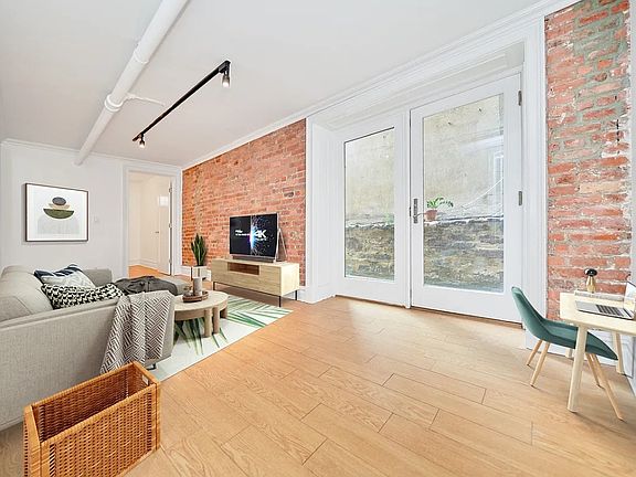 2nd image of 42 Grove St APT 1D