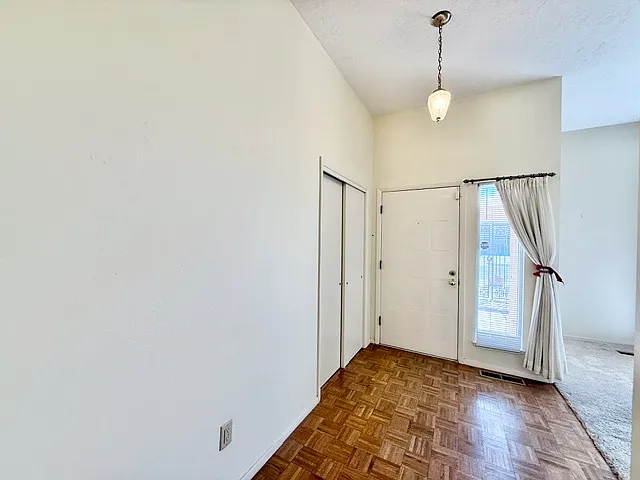 3201 La Ronda Pl NE — Photo 7