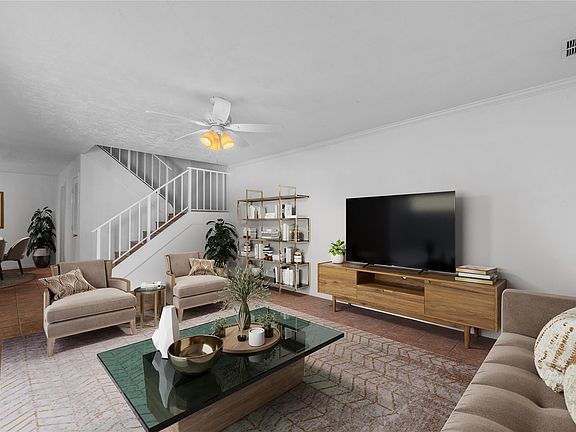 4th image of 1402 Harvard Lane #12-B