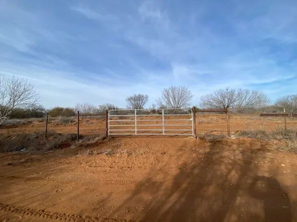1 Ranch Rd, Laredo, TX 78045