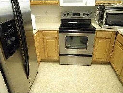 2nd image of 6881 Brook Hollow Rd #6881