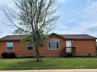 32 Southfork Dr SE, Kasson, MN 55944
