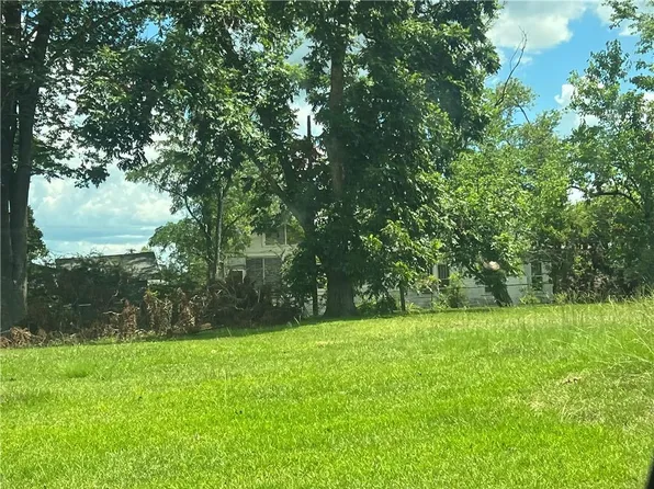 205 W Boundary Ave #20-23, Winnfield, LA 71483
