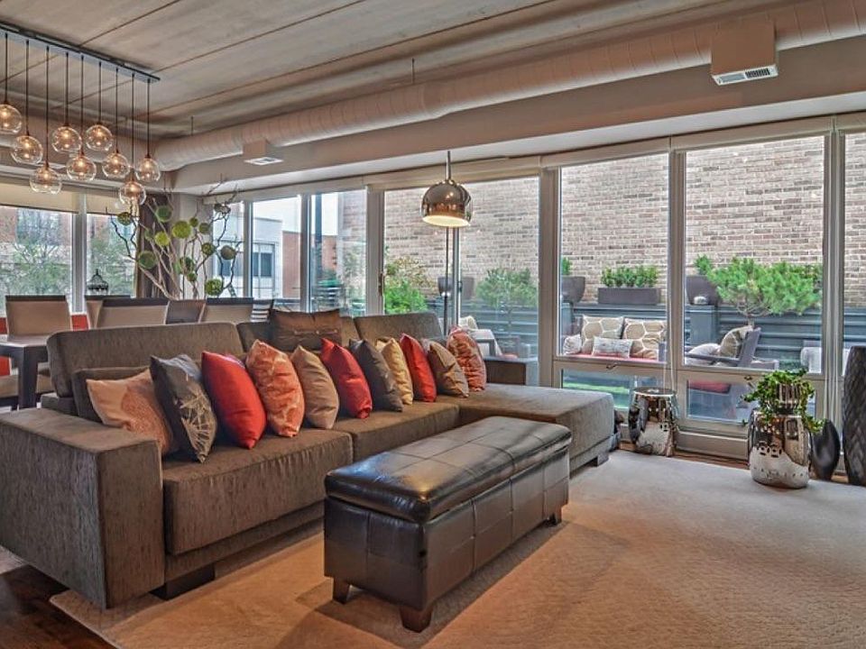 1st image of 1440 S Michigan Ave APT 218
