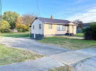 818 Mulberry St, Elizabethton, TN 37643