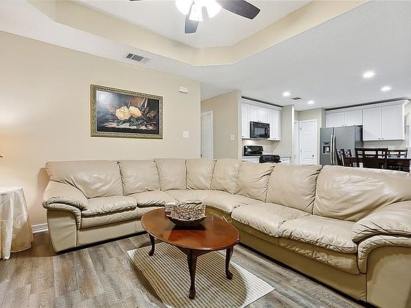 4th image of 4209 Ames Blvd