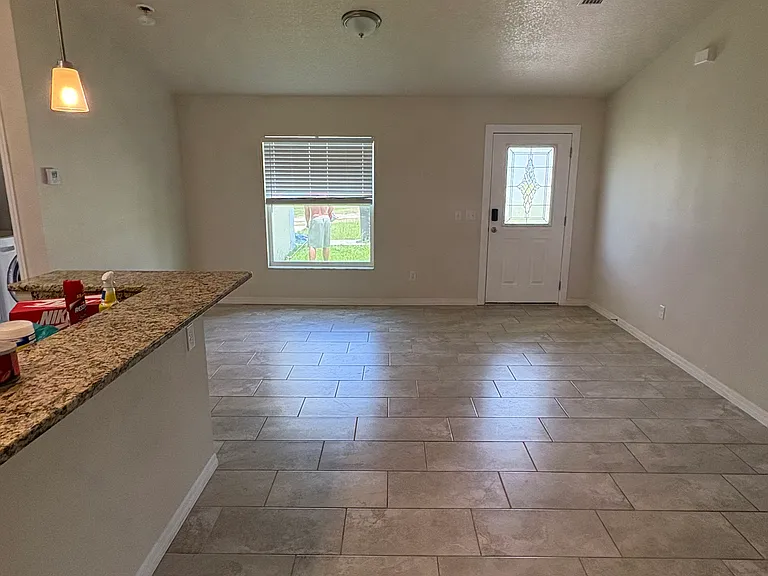 4505 E Walker St — Photo 4