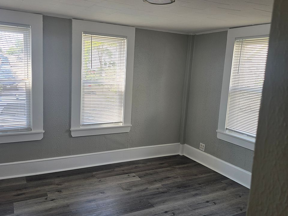 1st image of 372 Amherst St #374