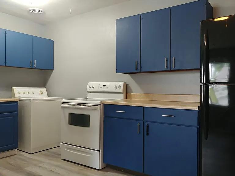 210 E Mulberry St #8 — Photo 6