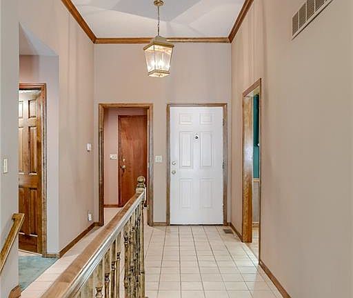 3rd image of 9502 W 121st Ter