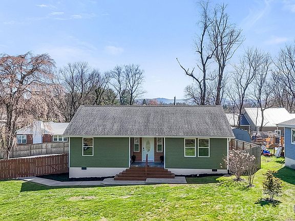 2nd image of 1844 Willow Rd