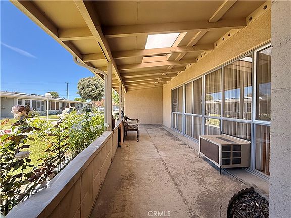 5th image of 1690 Interlachen Rd APT 42I
